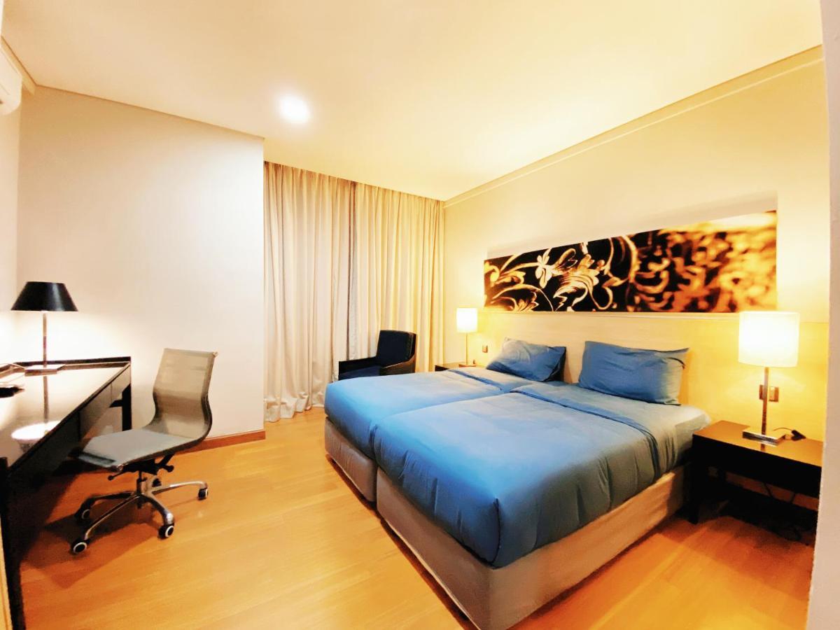 Straits Suite By C Homestay Malacca Exteriör bild
