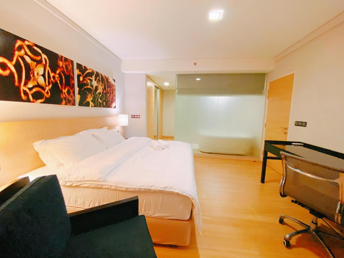 Straits Suite By C Homestay Malacca Exteriör bild