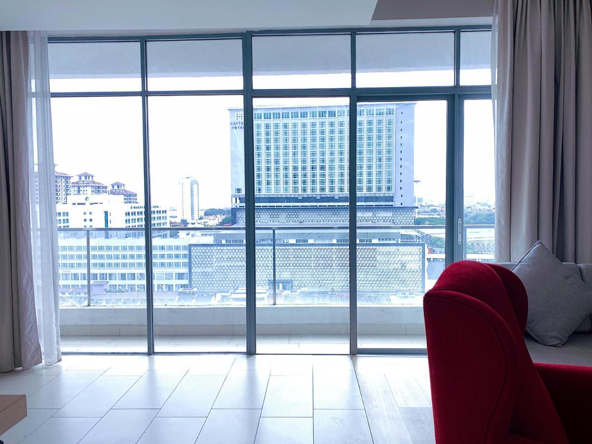 Straits Suite By C Homestay Malacca Exteriör bild