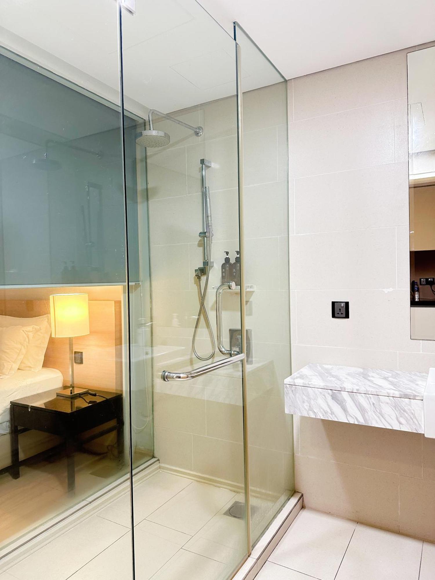 Straits Suite By C Homestay Malacca Exteriör bild