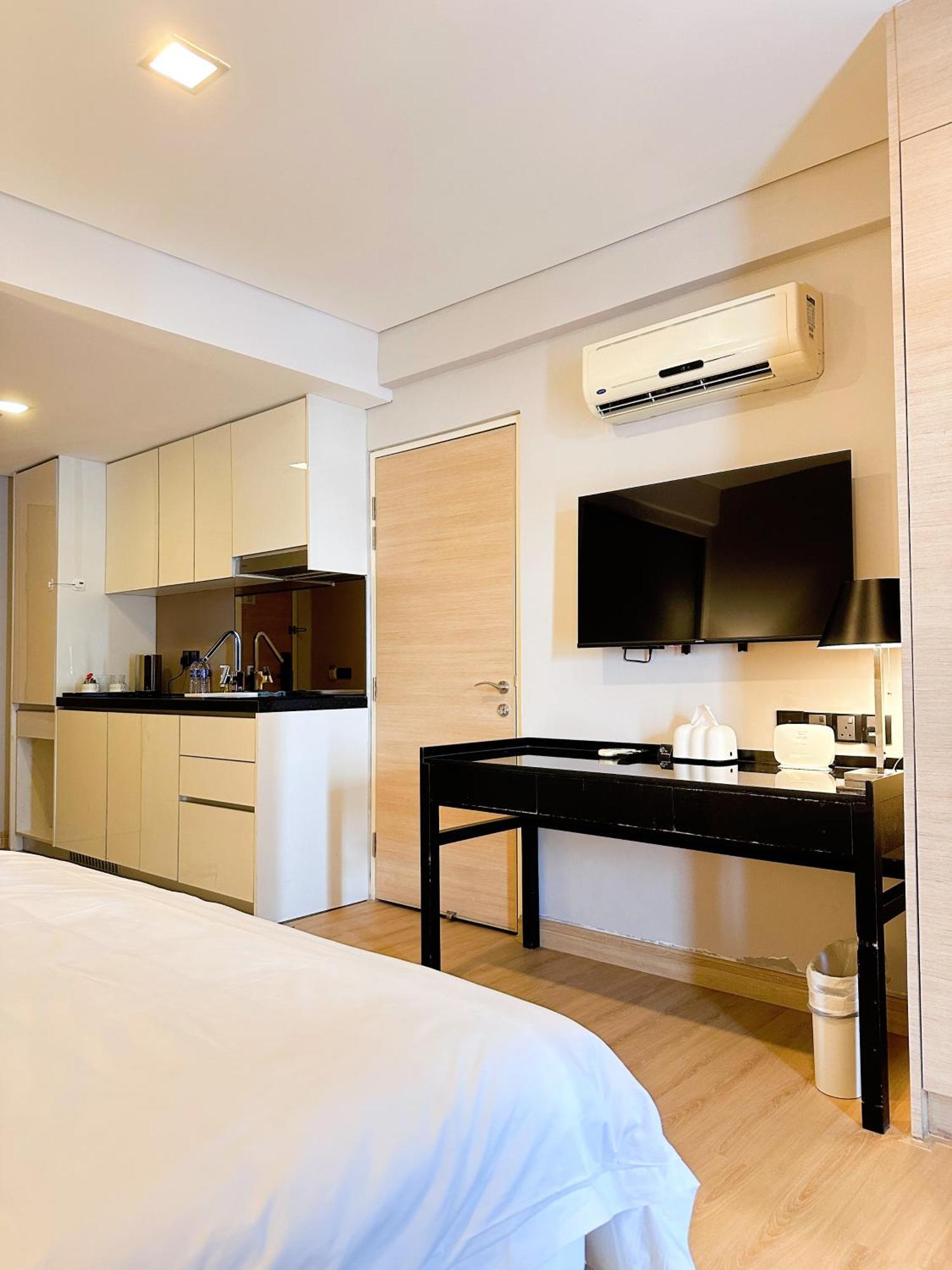 Straits Suite By C Homestay Malacca Exteriör bild