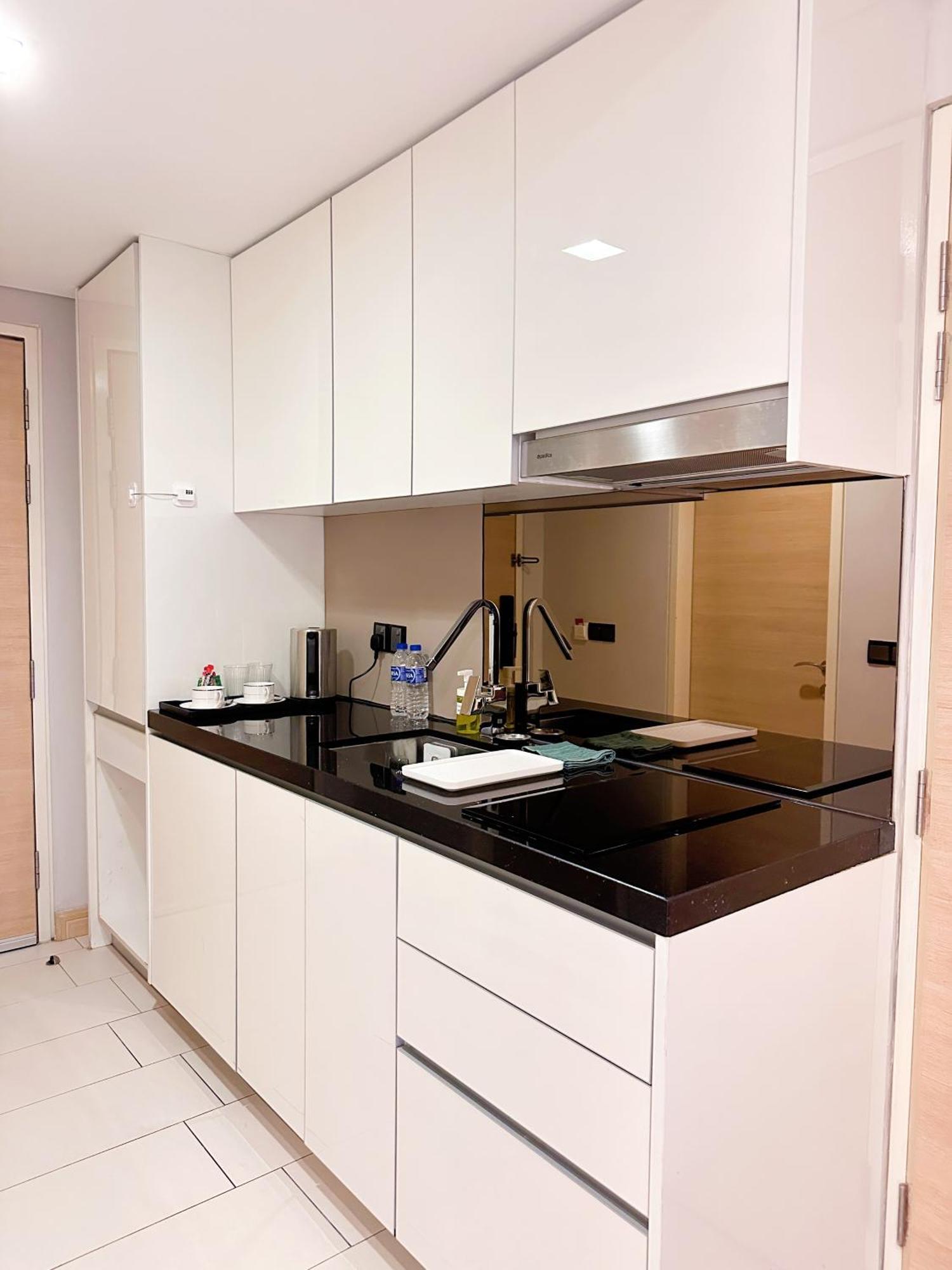 Straits Suite By C Homestay Malacca Exteriör bild